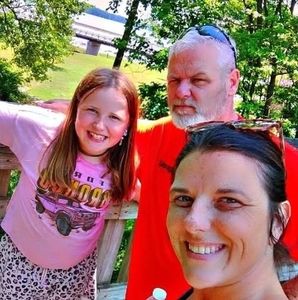 Meet your Posher, Dennis